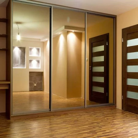 Veidrodinės stumdomos sistemos